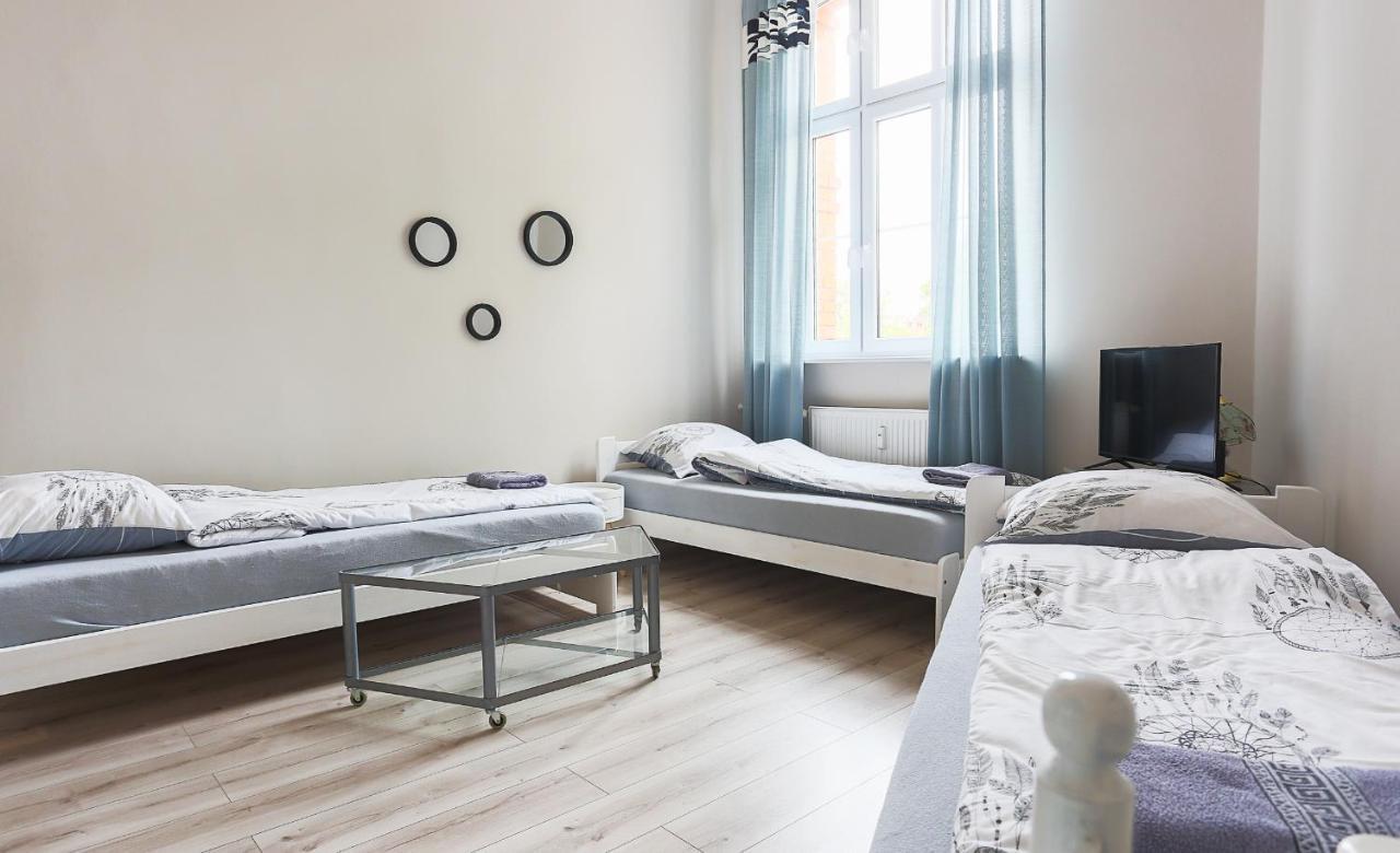 Three Single Beds Torun Exterior foto