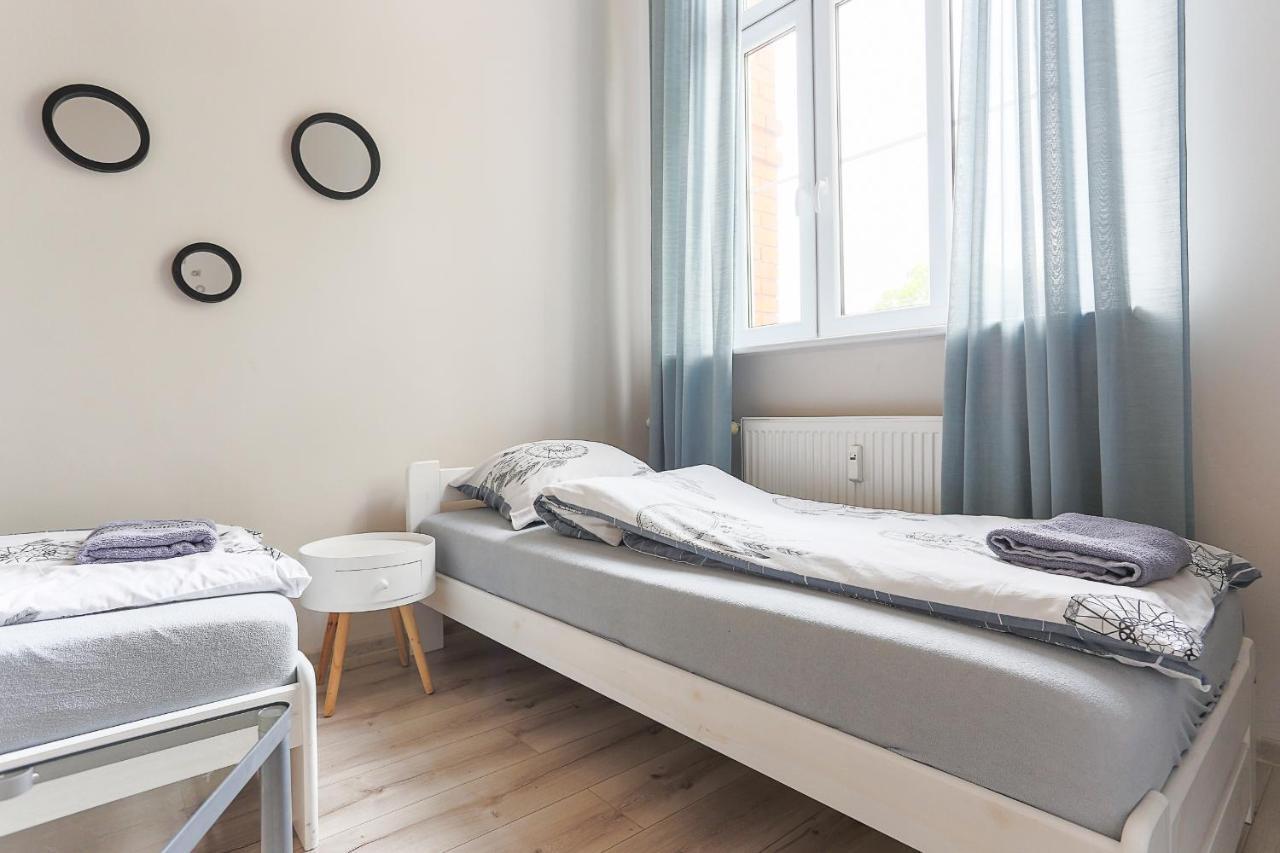 Three Single Beds Torun Exterior foto