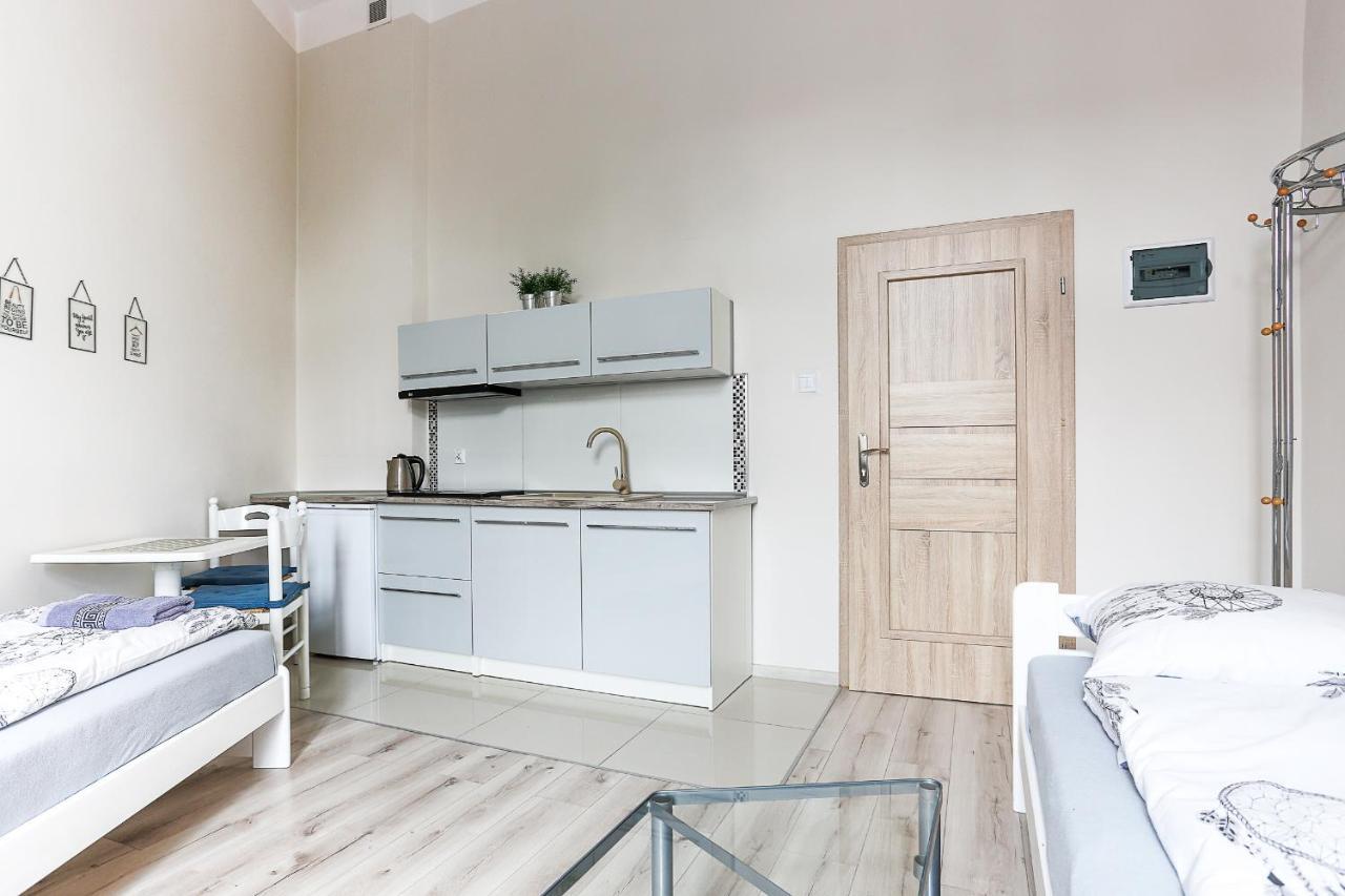 Three Single Beds Torun Exterior foto